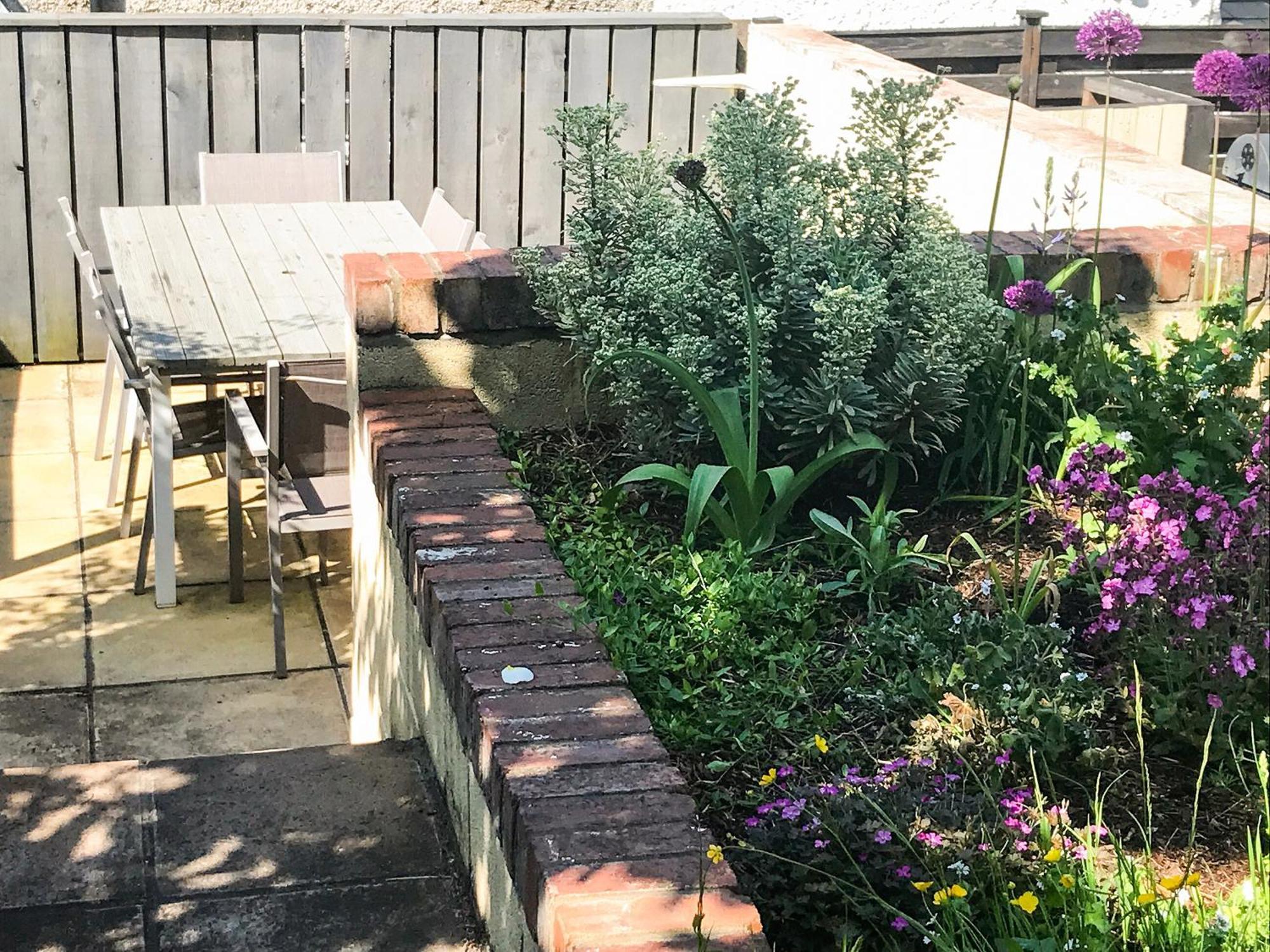 Rhonas Cottage アバーガベニー エクステリア 写真